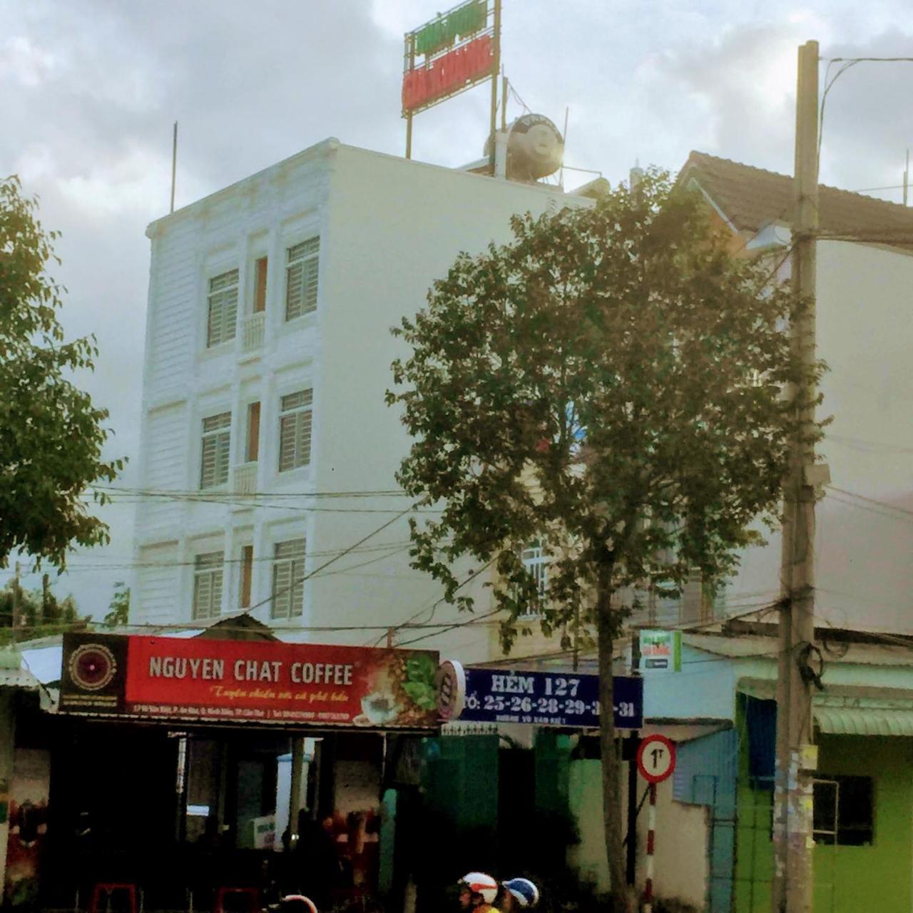 Nha Nghi Gia Khang 芹苴 外观 照片